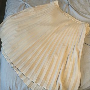 Nine West pleated skirt